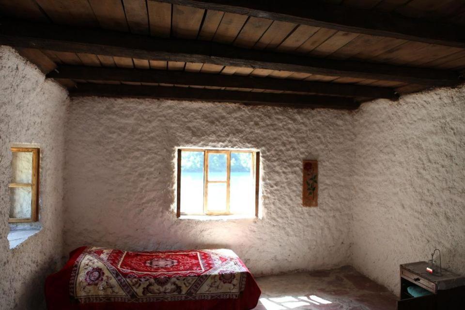 Neomalsore Agrotourism, Komani Lake Hotel Екстериор снимка